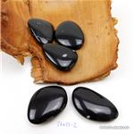 Obsidian schwarz mit wenige Schneeflocken 3,5 - 4 cm. Größe L