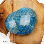 Herz Apatit blau aus Madagaskar 8,2 x 6,5 x dick 2,8 cm. Einzelstück 271 Gramm