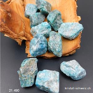 Apatit blau roh aus Madagaskar 20 bis 25 Gramm. Größe L