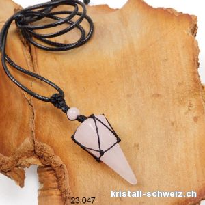 Pendel Rosenquarz hell facettiert 3,7 cm mit Leder-look-Kette verstellbar