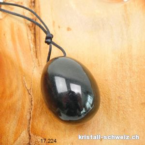 1 Ei Yoni Nephrit Jade dunkel grün-schwarz 4,3 x 3 cm. Grösse M - L. Gebohrt