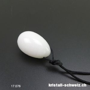 1 Ei YONI Jade weiss 3 x 2 cm. Grösse S. GEBOHRT