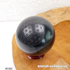 Kugel Schungit 5 cm mit Gravur Blume des Lebens und Holzständer