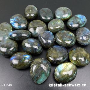 Labradorit 3 - 4 cm / 20 bis 25 Gramm