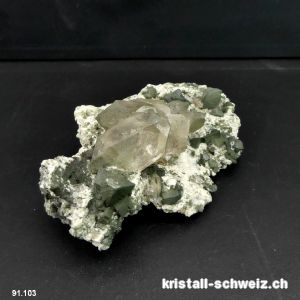 Bergkristall mit Chlorit vom Mont-Blanc. Unikat