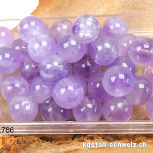 Amethyst hell, Kugel gelocht 8 - 8,2 mm