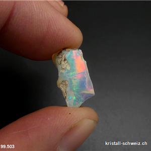 Opal roh aus Äthiopien. Unikat 2,8 karat