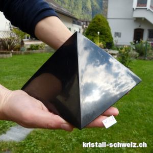 Pyramid Schungit 15 cm x H. 10 cm, ca. 2'120 Gramm. Pièce unique