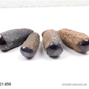Saphir roh - Korund violett 4 - 4,5 cm