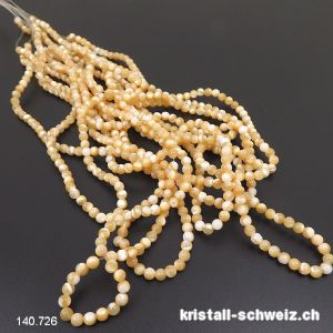 Strang Perlmutt beige-weiss 5,5 mm / 38-39 cm