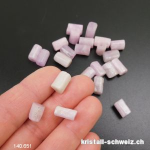 Kunzit rosa - beige, gebohrtes Rohr 7 - 10 x 5 - 7 mm. Sonderangebot