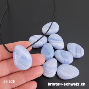 Chalcedon gebohrt 2,7 - 3 cm mit Lederband. A-Qual.