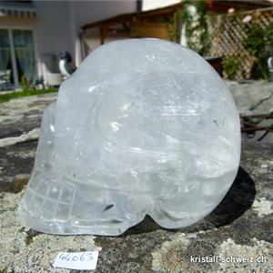 Schädel Bergkristall, L. 12 cm x H. 8,7 cm. Einzelnes Stück 1,3 kilo
