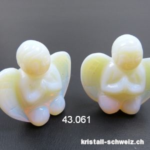 Engel Opalin - Opalith 5 x 5 x 2 cm. Knienden  Engel