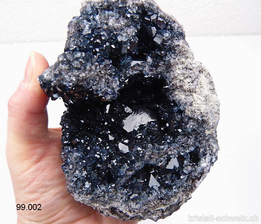 Celestite - Coelestin schwarz, Kristallin mit Matrix. Einzelstück 1'660 Gramm