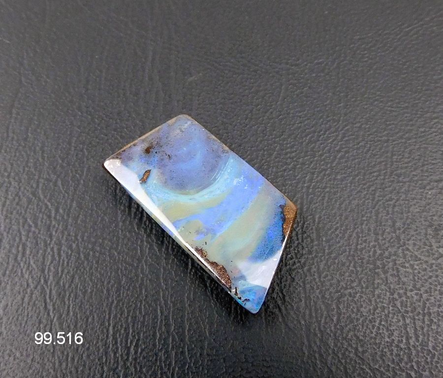 Australian Boulder Opal. Unikat 11.15 Karat