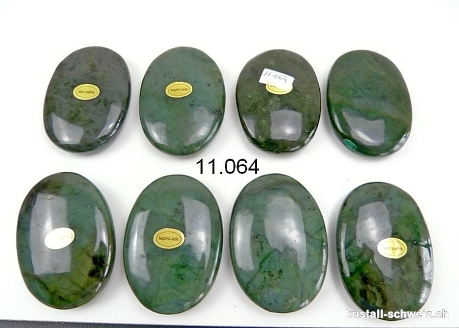 Nephrit Jade Seifenstein 7 x 5 x dick. 1,5 cm