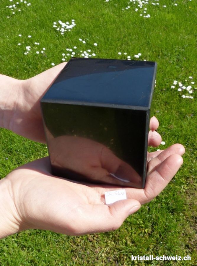 Schungit Würfel ca. 8 x 8 cm / 1,200 bis 1,300 Kg