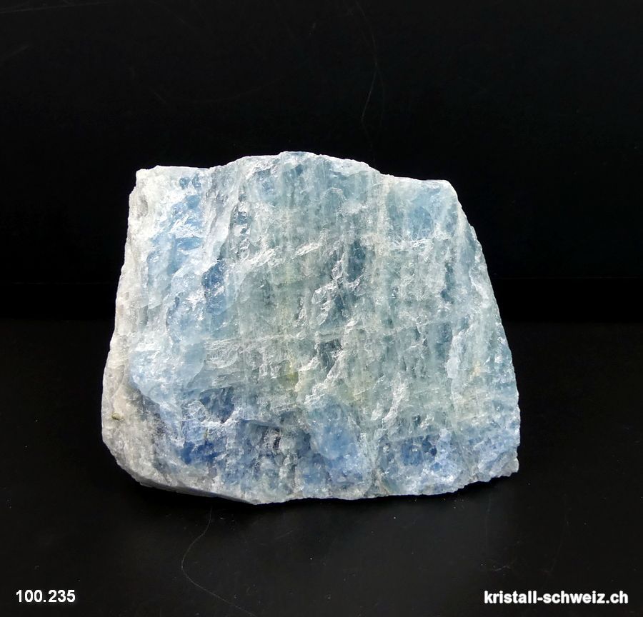 Aquamarin natürlich roh. Unakit 730 Gramm